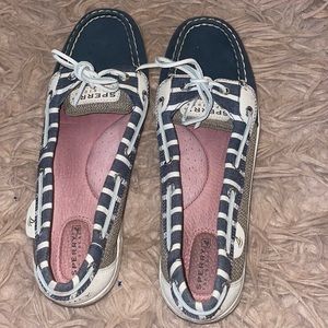 Blue and white sperry boat shoes!